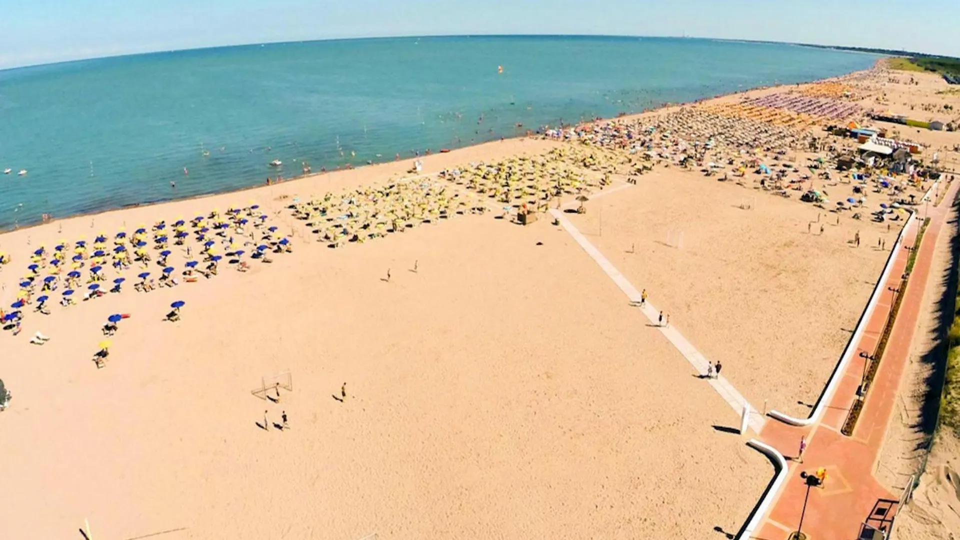 Апартаменты Flat With Shared Garden 200 Metres From The Sea Розолина-Маре