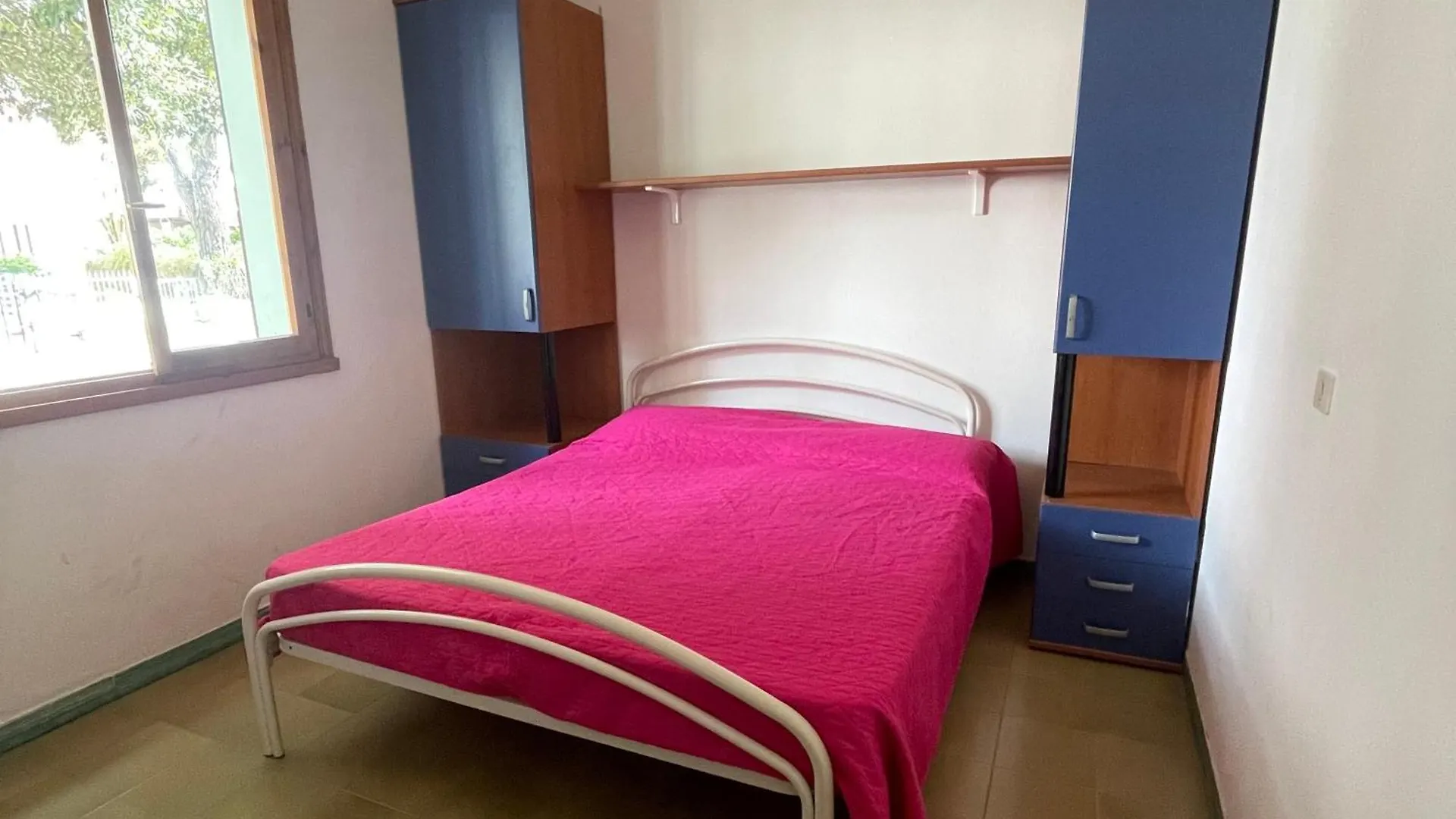 Апартаменты Flat With Shared Garden 200 Metres From The Sea Розолина-Маре