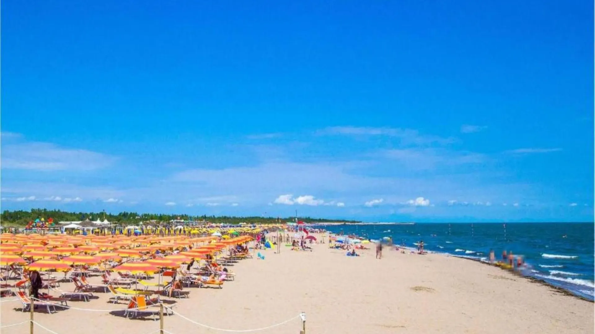Апартаменты Flat With Shared Garden 200 Metres From The Sea Розолина-Маре